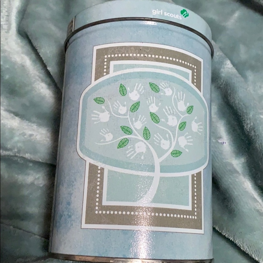 Girl Scout tin